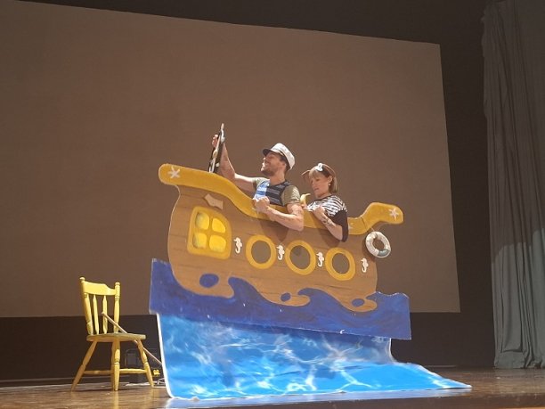 OPICA IN KAPITAN TAN - TAN