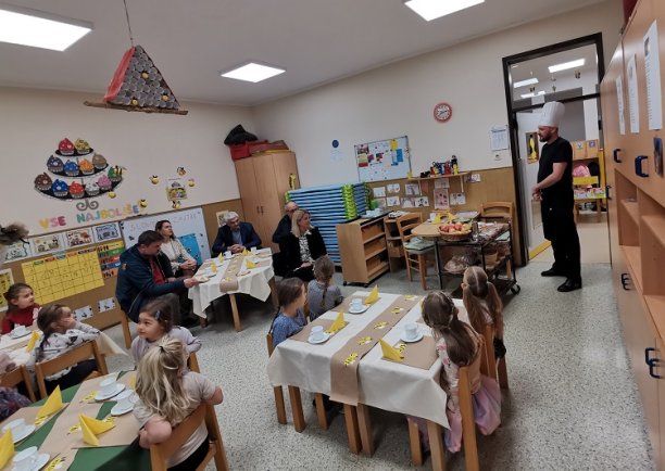 TRADICIONALNI SLOVENSKI ZAJTRK V VRTCU ZREČE – 21. 11. 2025